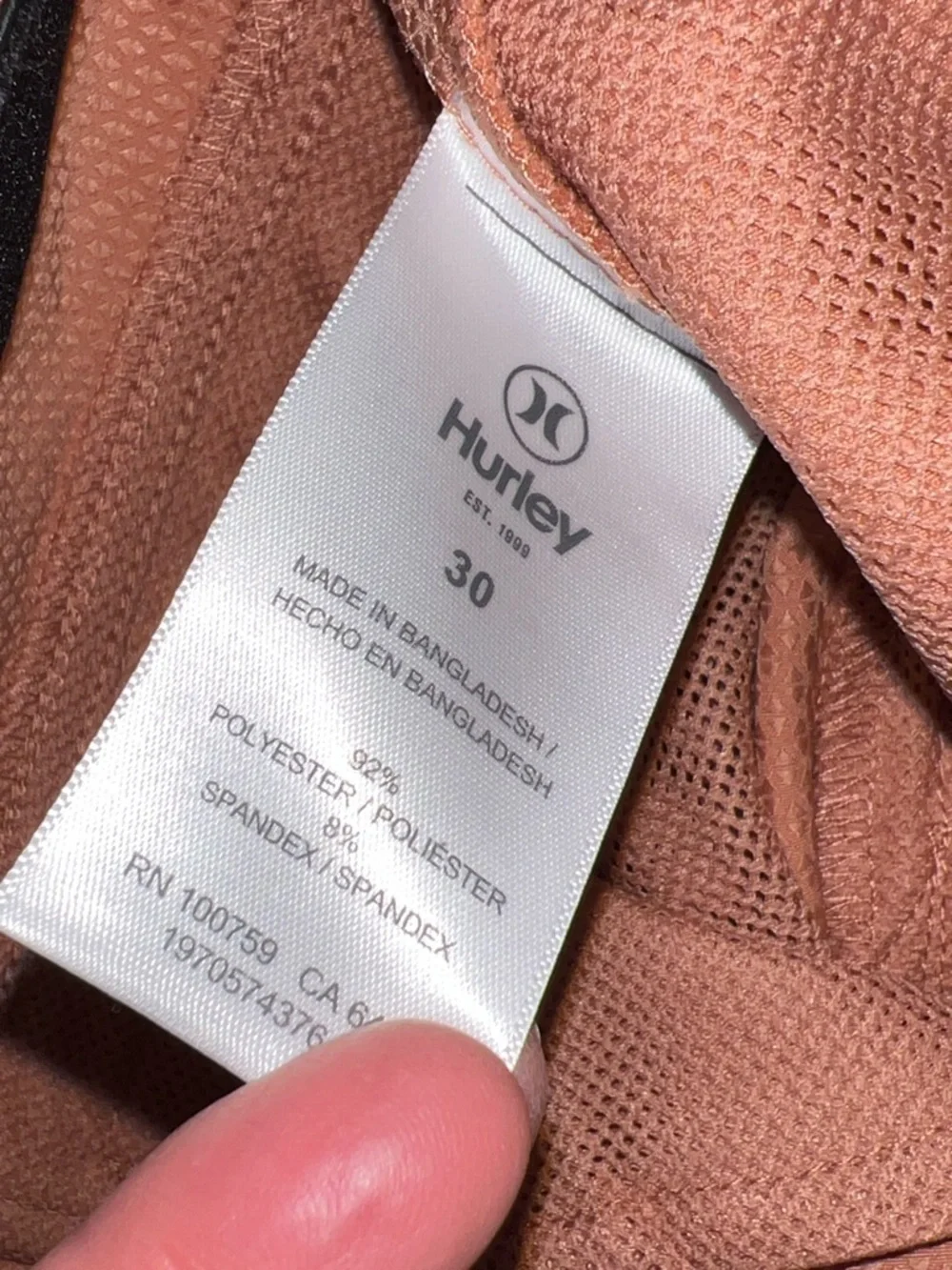 Hurley Men's Stretch Cargo Shorts in Dusty Salmon Hybrid 30